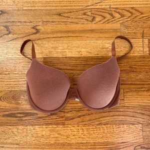 Soft brown underwire fiberfill bra. Size 34D.